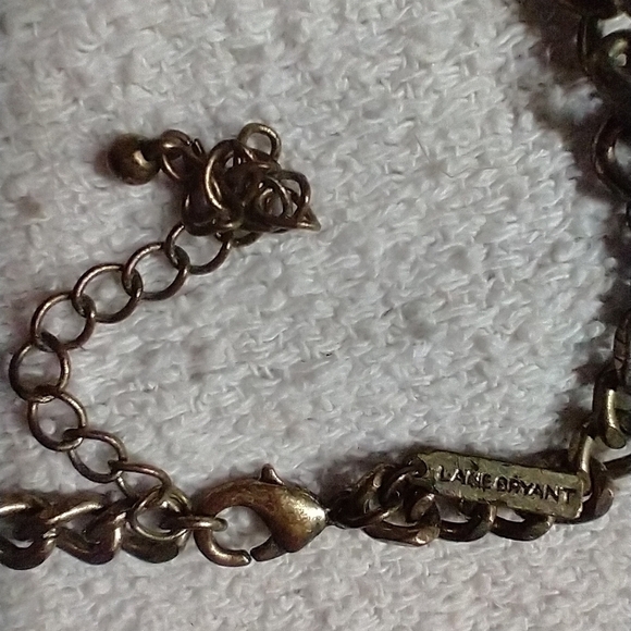 Goldtone green 🍏 peach 🍑 runway statement necklace lane bryant - Picture 3 of 4